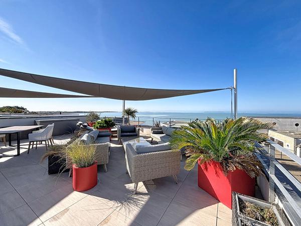 Villa contemporaine de 200m² avec vue mer exceptionnelle