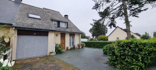 RETIERS - Centre - Pavillon avec garage et terrain