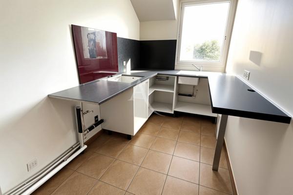 Appartement F3 lumineux avec balcon et parkings Chessy