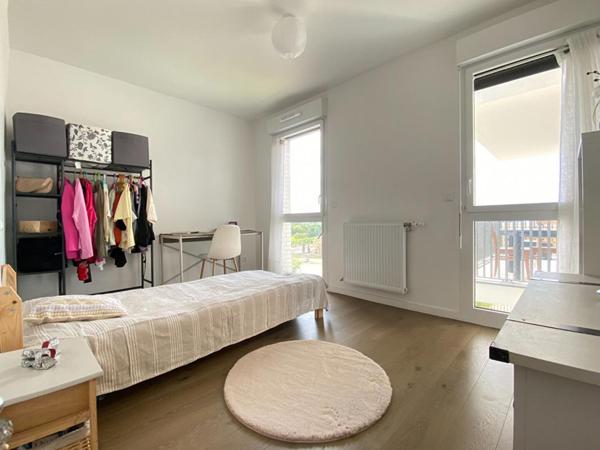 Appartement avec vue Garonne de ses deux terrasses, séjour, 3 chambres