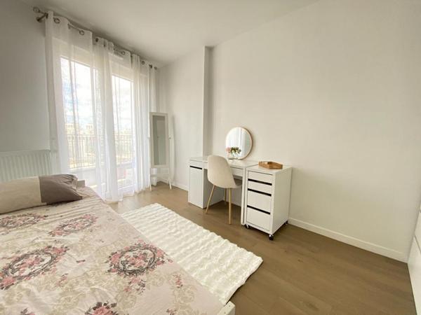 Appartement avec vue Garonne de ses deux terrasses, séjour, 3 chambres