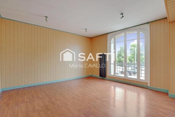 BEL APPARTEMENT ENSOLEILLE AU PIED DU RER A NANTERRE VILLE