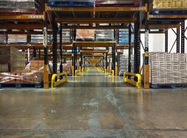 Local/bureau de presque 7000m² sur environ 13000m² à vendre 4.228.000 d'euros sur VILLEFRANCHE SUR SAONE (69)