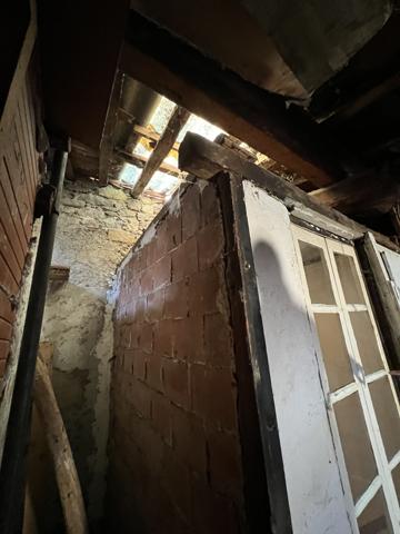 Mirepoix (09500) RARE - Mirepoix 09200 Ensemble immobilier composé de 5 maisons soit + de 460m2 exploitables