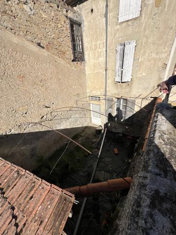 Mirepoix (09500) RARE - Mirepoix 09200 Ensemble immobilier composé de 5 maisons soit + de 460m2 exploitables