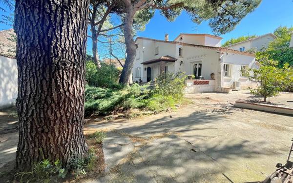 Maison à vendre    6 pièces •  Agde