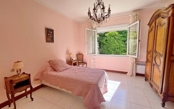 Maison à vendre    6 pièces •  Agde