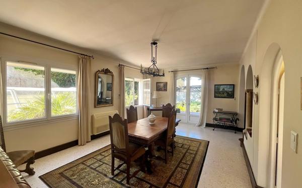 Maison à vendre    6 pièces •  Agde