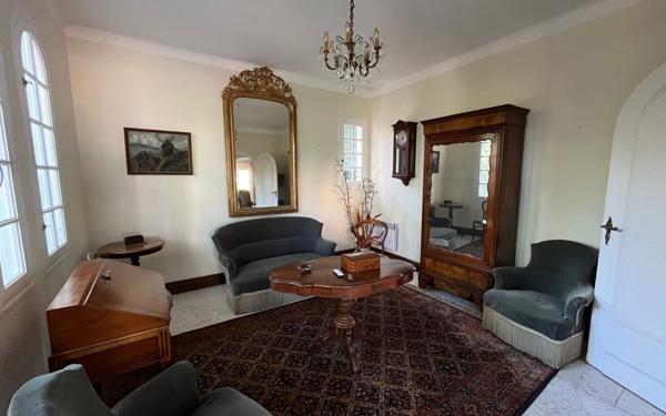 Maison à vendre    6 pièces •  Agde