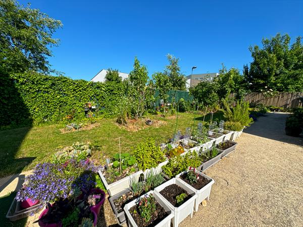 Maison Jouy Le Moutier individuelle récente 4 chambres