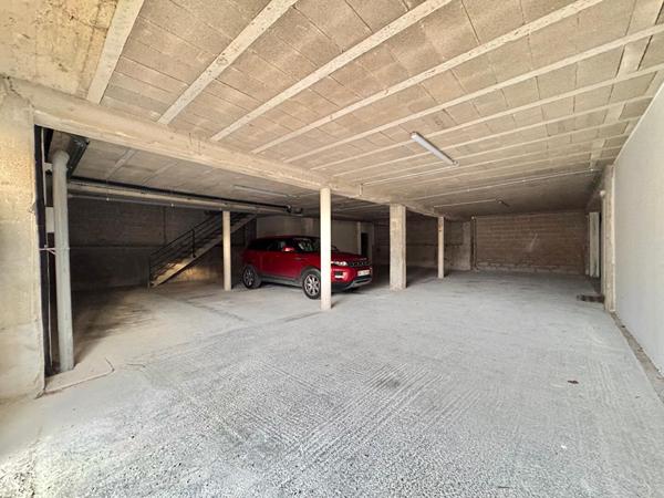 TYPE 4 , BETHENY - CENTRE