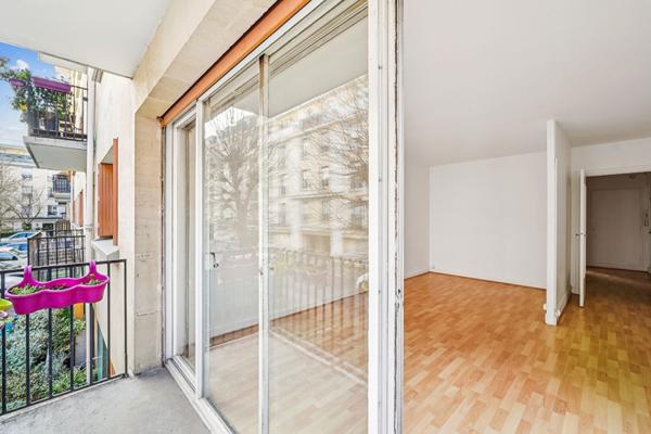 Grand Studio transformable en 2P - 75012 + balcon // Copropriété en TBE