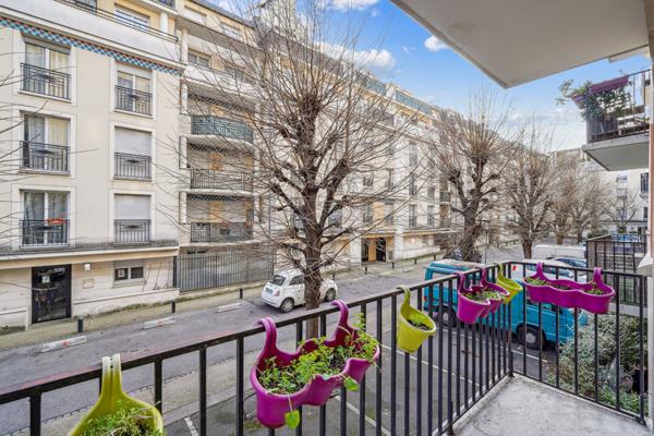 Grand Studio transformable en 2P - 75012 + balcon // Copropriété en TBE
