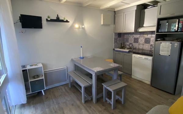 Maison à vendre    3 pièces •  Léon