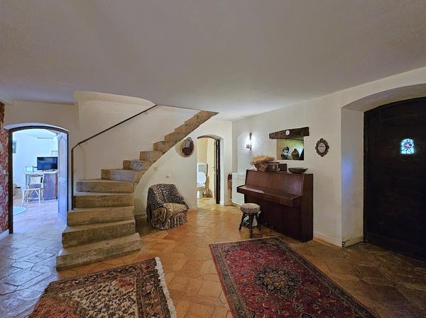 Montayral (47500) Domaine exceptionel sur 10 hectares avec demeure du XIX eme, dépendances, bois, prés, lac privé et piscine