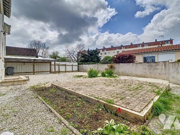 Pavillon sur sous-sol