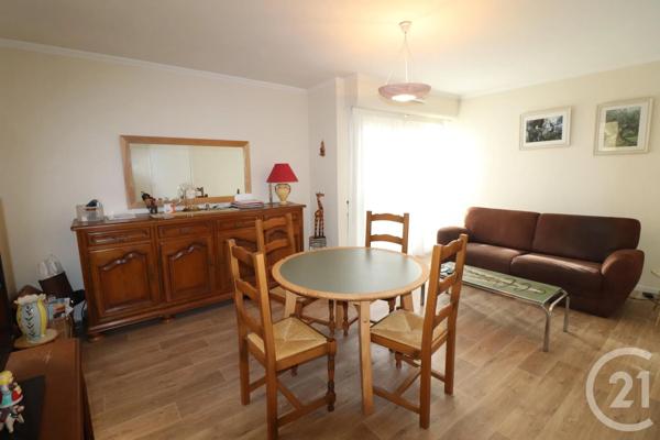 Appartement T3 à vendre  3 pièces - 74,36 m 2   EZANVILLE  - 95