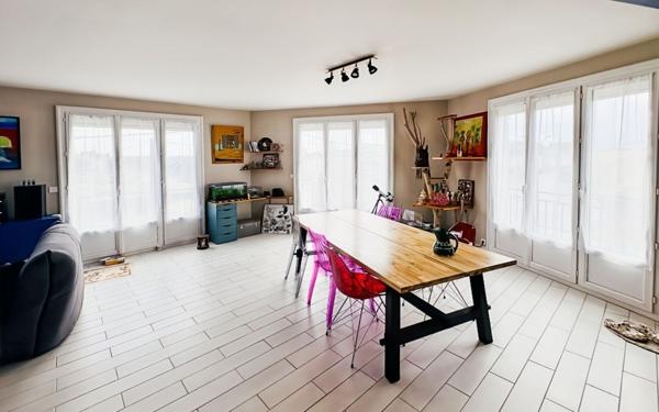 Appartement à louer    3 pièces • 85,79 m2 Saint-Pierre-des-Corps