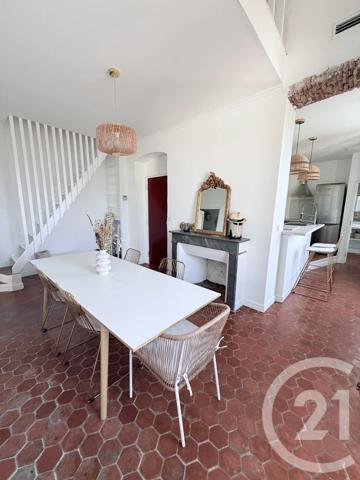 Appartement T3 à vendre  3 pièces - 61 m 2   BASTIA  - 202