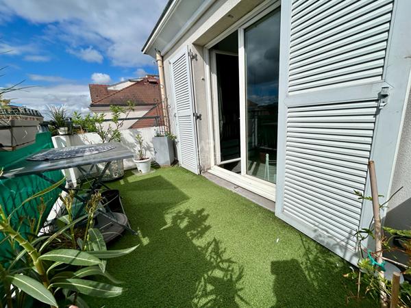 Appartement Poissy 3 pièce(s) 67 m2 355 000 € **  - Référence  9310