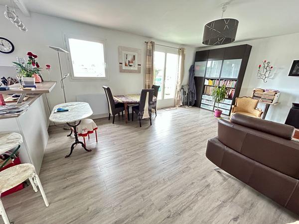 Appartement Poissy 3 pièce(s) 67 m2 355 000 € **  - Référence  9310