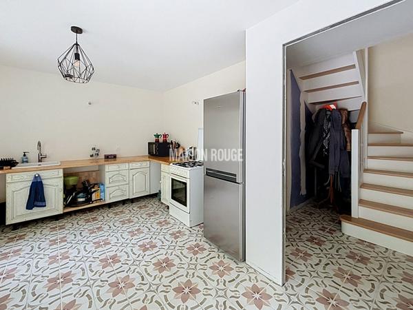 Maison en pierre à vendre à Plouër-sur-Rance 3 chambres, grenier aménageable, grand terrain arboré et fort potentiel