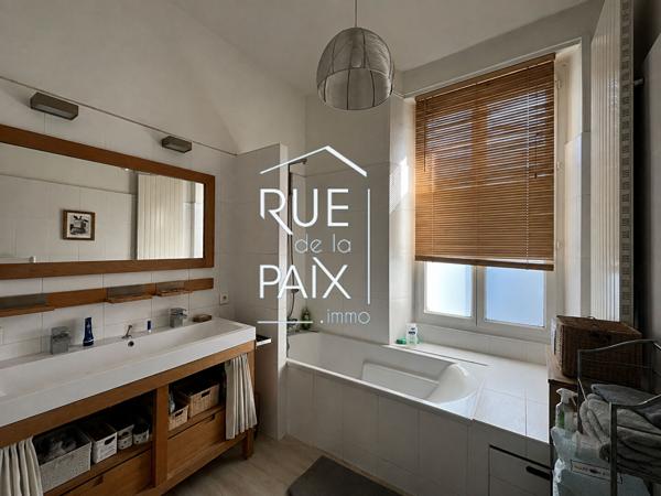 79200 PARTHENAY Charmante maison de ville à Parthenay - 172 m2