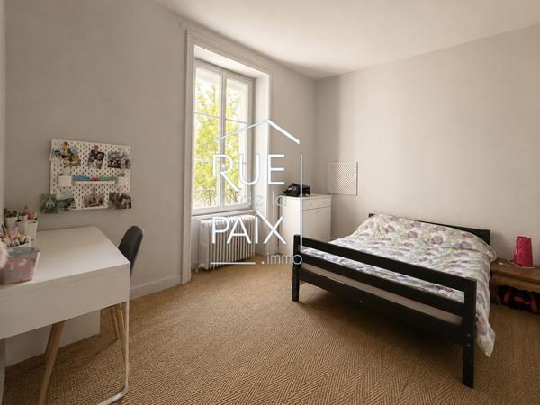 79200 PARTHENAY Charmante maison de ville à Parthenay - 172 m2