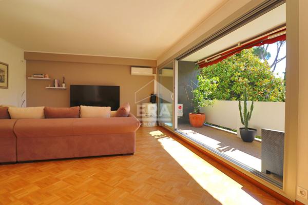 A vendre Appartement 4/5 pièces rénové 106 m² avec balcon  Marseille 13008 Sainte-Anne