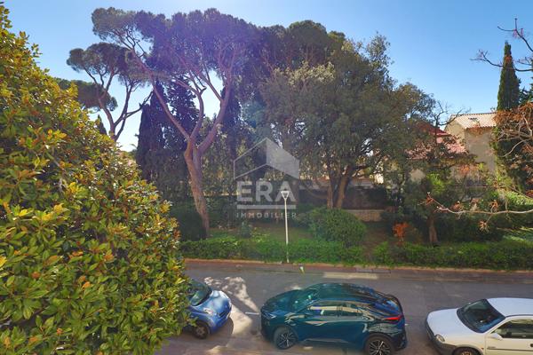A vendre Appartement 4/5 pièces rénové 106 m² avec balcon  Marseille 13008 Sainte-Anne