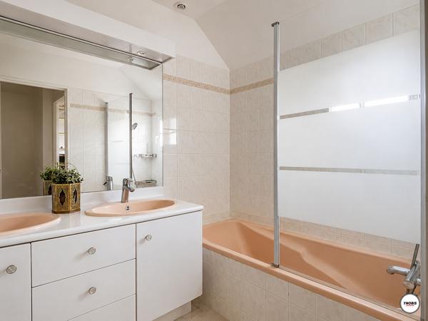 Maison 5 pièce(s) 135 m2, Verneuil sur seine 78480
