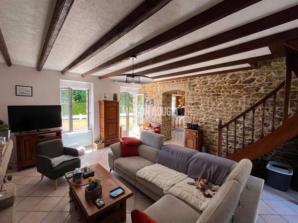 Maison en pierres à Pleurtuit avec 4 chambres