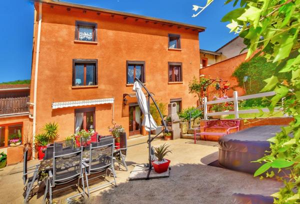 Maison bourgeoise meublée avec Terrain et garage