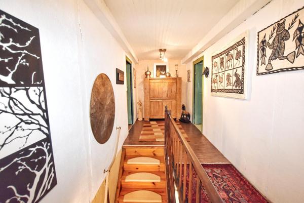 Maison bourgeoise meublée avec Terrain et garage