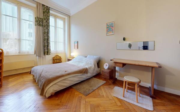 Appartement à vendre    3 pièces • 96 m2 Lyon 7