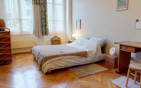 Appartement à vendre    3 pièces • 96 m2 Lyon 7