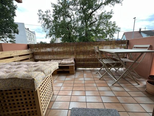 2 pièces moderne avec terrasse cave, parking , à Strasbourg Stockfeld 149 000 € H.A.I.*