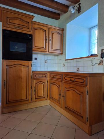 Propriété Habitation, maisonnette et grange, 3000m2 terrain clos, Hameau, proche Saint Pierre des Nids, La ferriere Bochard...A découvrir absolument !!