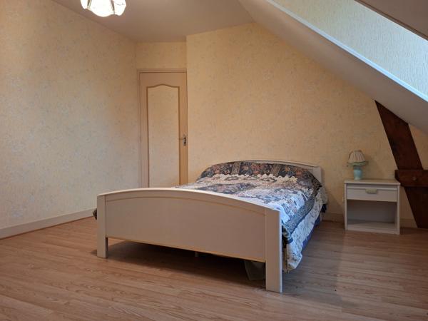 Propriété Habitation, maisonnette et grange, 3000m2 terrain clos, Hameau, proche Saint Pierre des Nids, La ferriere Bochard...A découvrir absolument !!