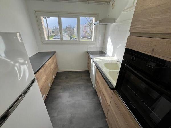 Appartement à louer    4 pièces •  Mont-de-Marsan