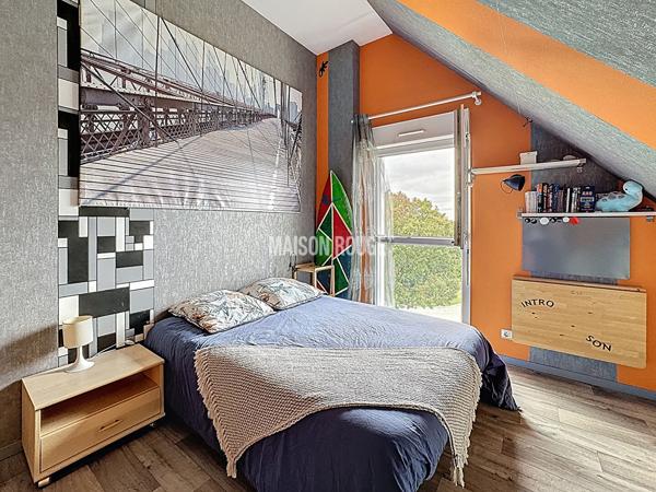 Maison d'Exception à Deux Pas de la Plage des Sables d'Or ! Confort et Luxe au Coeur d'un Cadre Idéal"