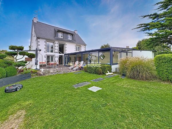 Maison d'Exception à Deux Pas de la Plage des Sables d'Or ! Confort et Luxe au Coeur d'un Cadre Idéal"