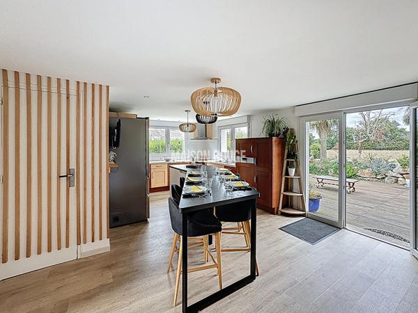 Maison d'Exception à Deux Pas de la Plage des Sables d'Or ! Confort et Luxe au Coeur d'un Cadre Idéal"