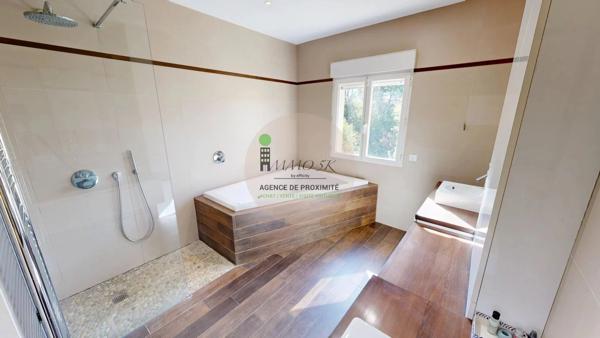 Maison
         10 pièces
        - 330 m² Bien prestige 1 290 000 €*