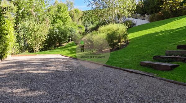 Maison
         10 pièces
        - 330 m² Bien prestige 1 290 000 €*