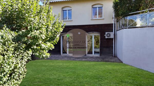 Maison
         10 pièces
        - 330 m² Bien prestige 1 290 000 €*