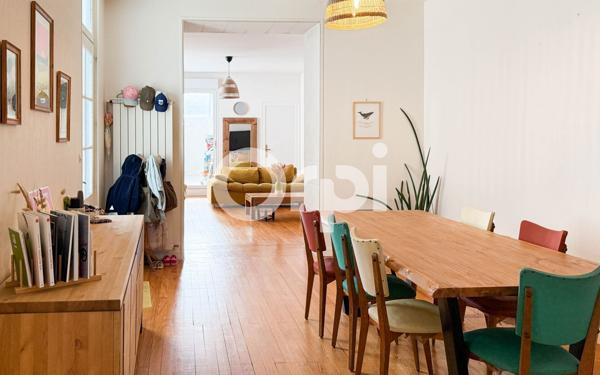 Appartement à vendre    6 pièces •  Rochefort