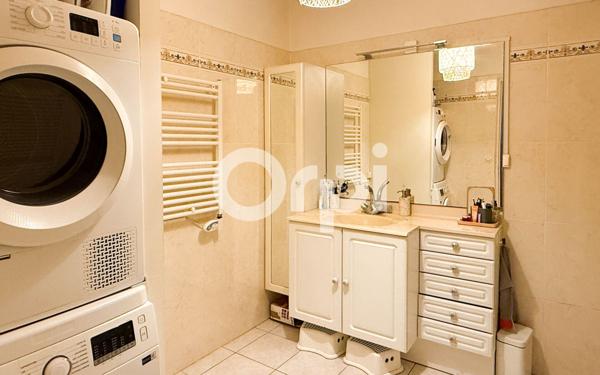 Appartement à vendre    6 pièces •  Rochefort