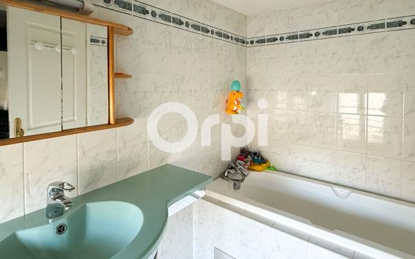 Appartement à vendre    6 pièces •  Rochefort