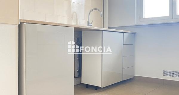 Location Appartement 4 pièces 67.5 m² - Wissous 91320